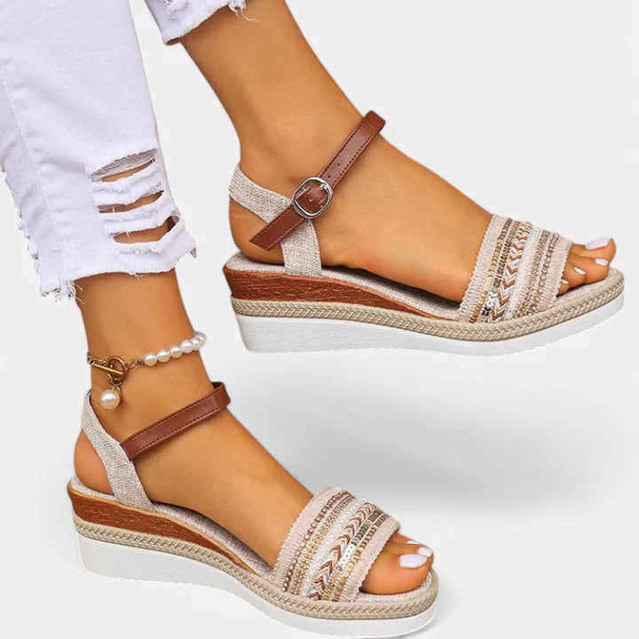 RAELYNN | Chic Comfort Sandals