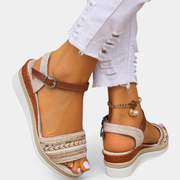 RAELYNN | Chic Comfort Sandals